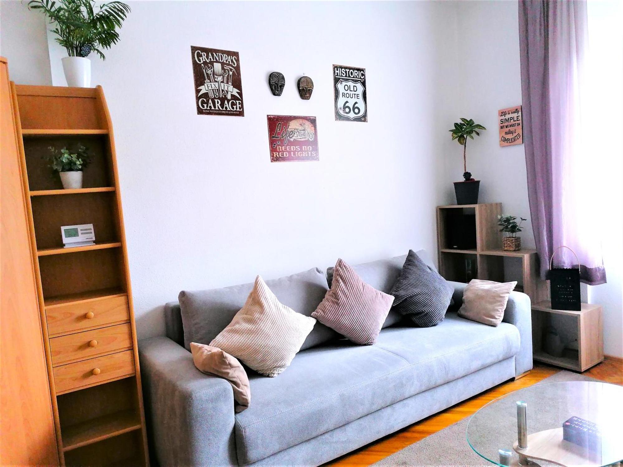 A Jump From Downtown Apartment Будапеща Екстериор снимка